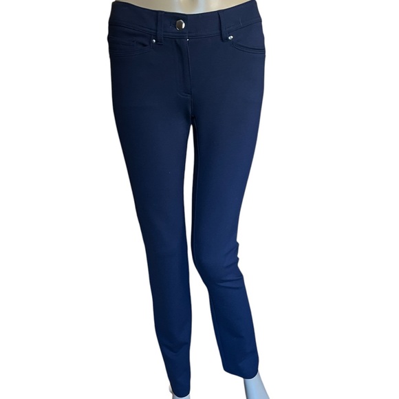 WHBM Outfit Elegant Blue and White Top with Navy Luxe Stretch Skinny Pants - Picture 3 of 16